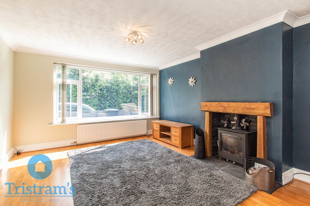 Property photo 3 of 24