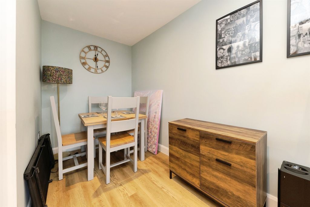 Additional image 11 of 2 bed flat for saleLeys Avenue, Letchworth Garden City SG6