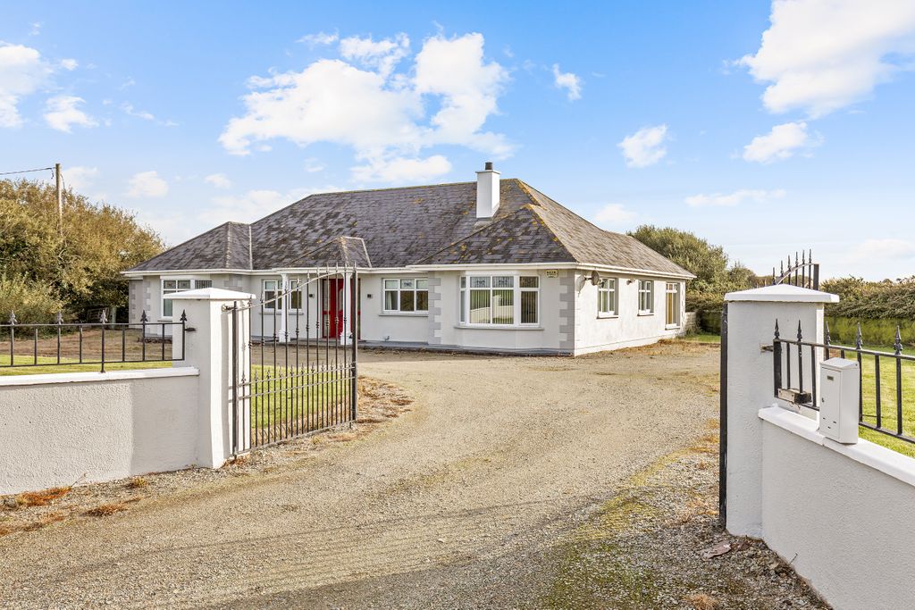 Property photo 3 of 41