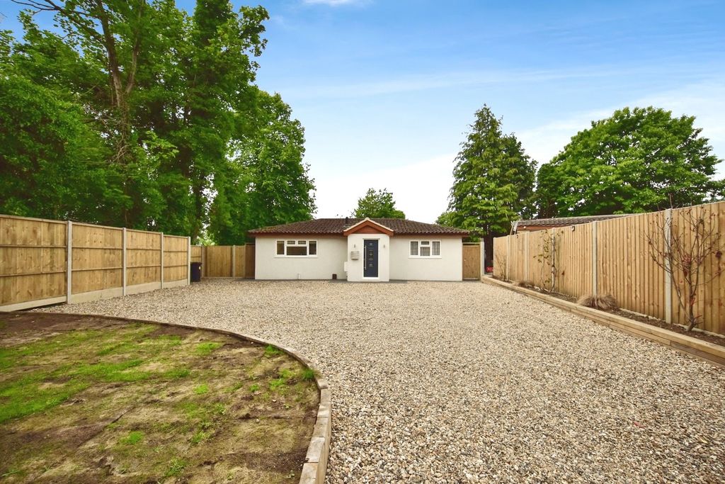 Property photo 3 of 11 Front