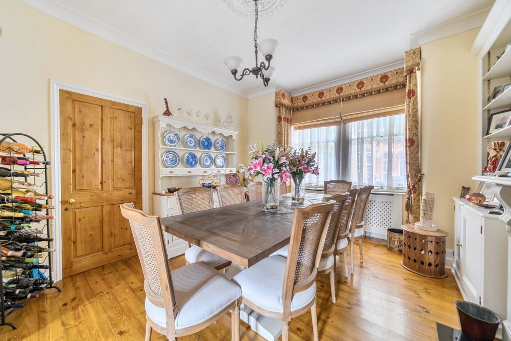 Property photo 3 of 11 Picture No. 21