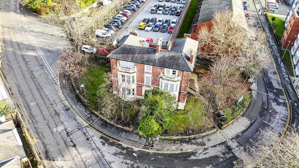 Property photo 1 of 6