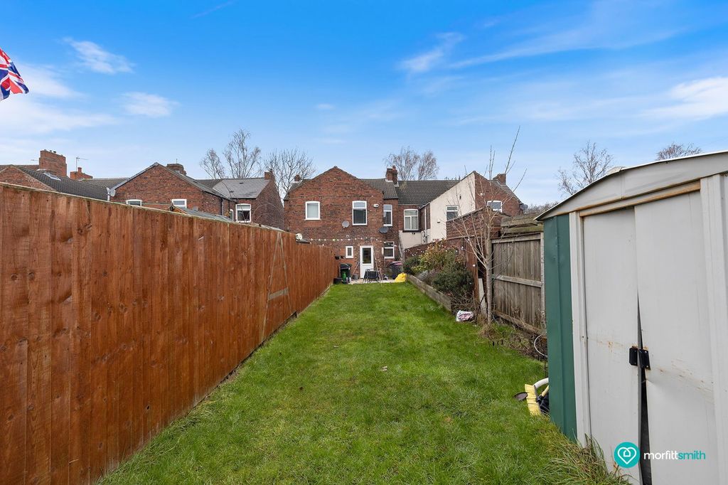 Property photo 2 of 21