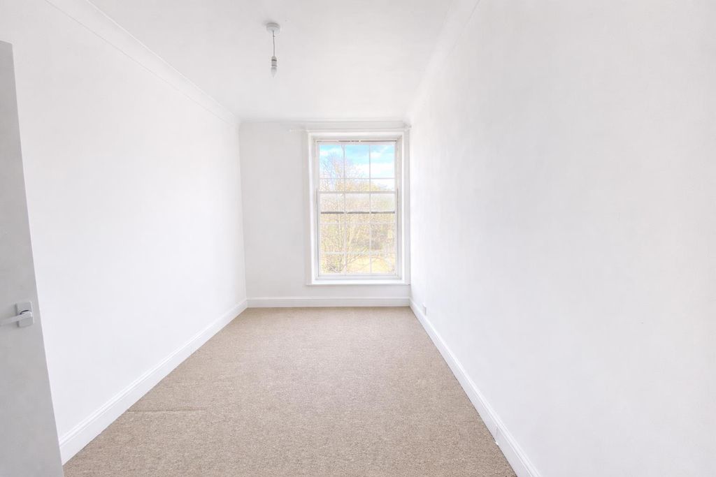 Property photo 3 of 6 D7D68848-64F6-4386-8951-55Bbade37D64.Png