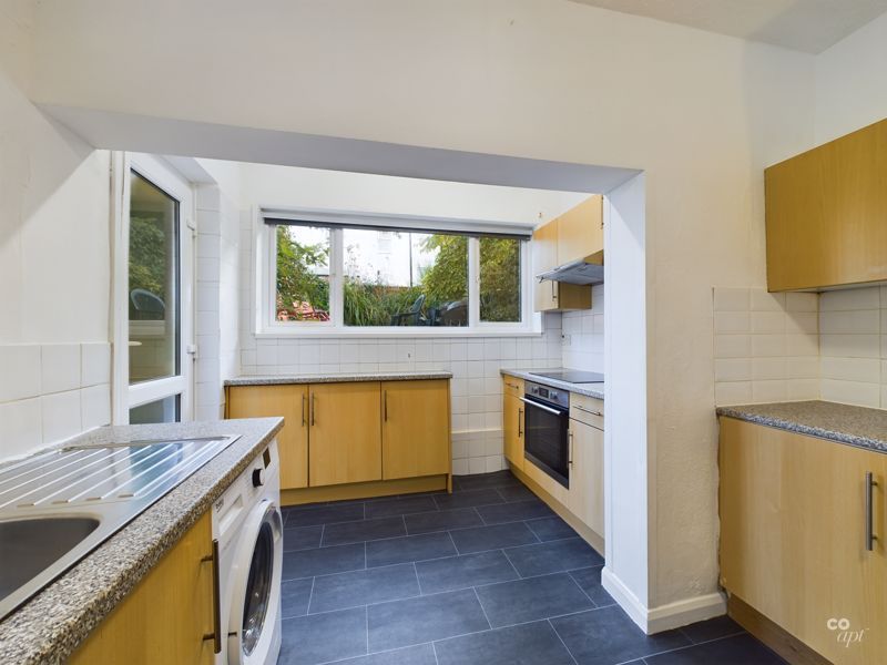 Property photo 2 of 21 Kitchen