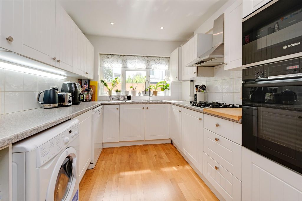 Property photo 3 of 16 52277_Hi-Res(2).Jpg