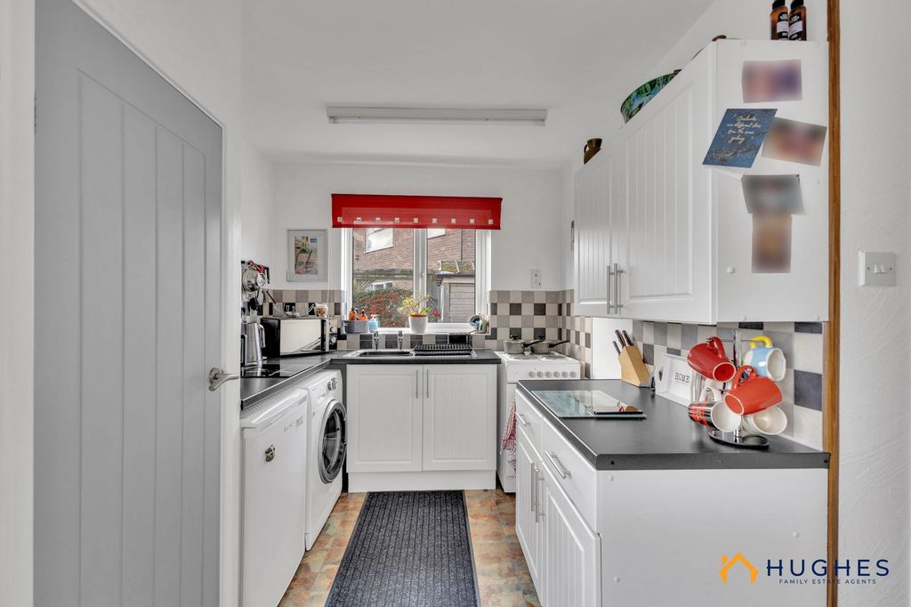 Property photo 3 of 21