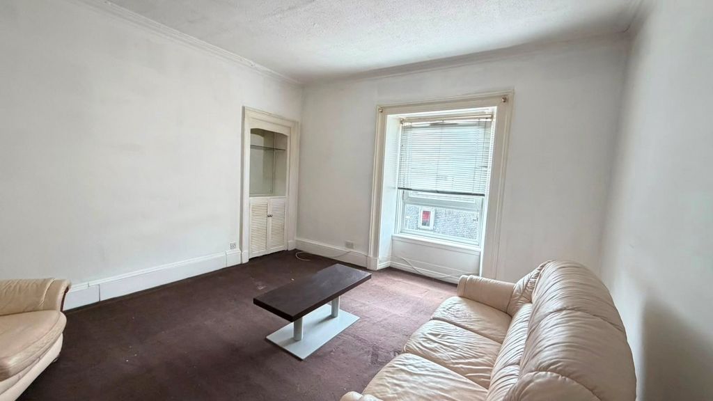 Property photo 3 of 7 Picture No. 13