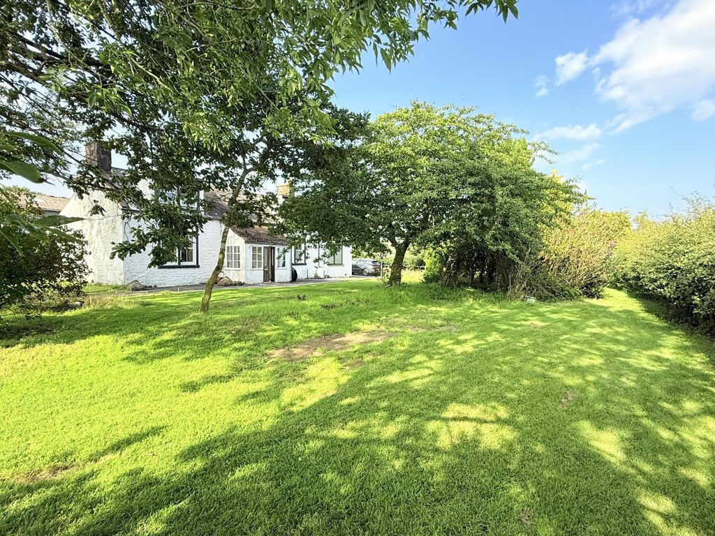 Property photo 3 of 25