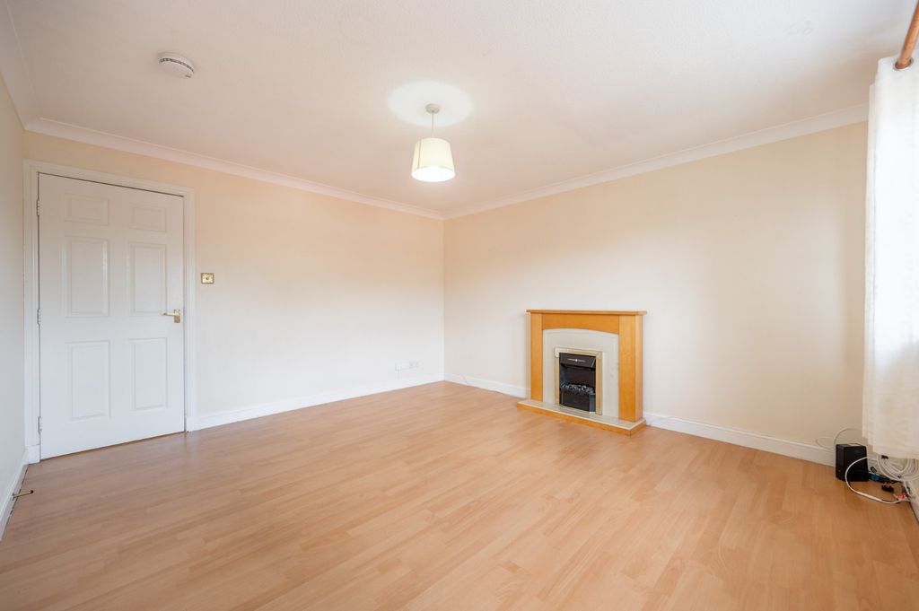 Property photo 3 of 11 Picture No. 15
