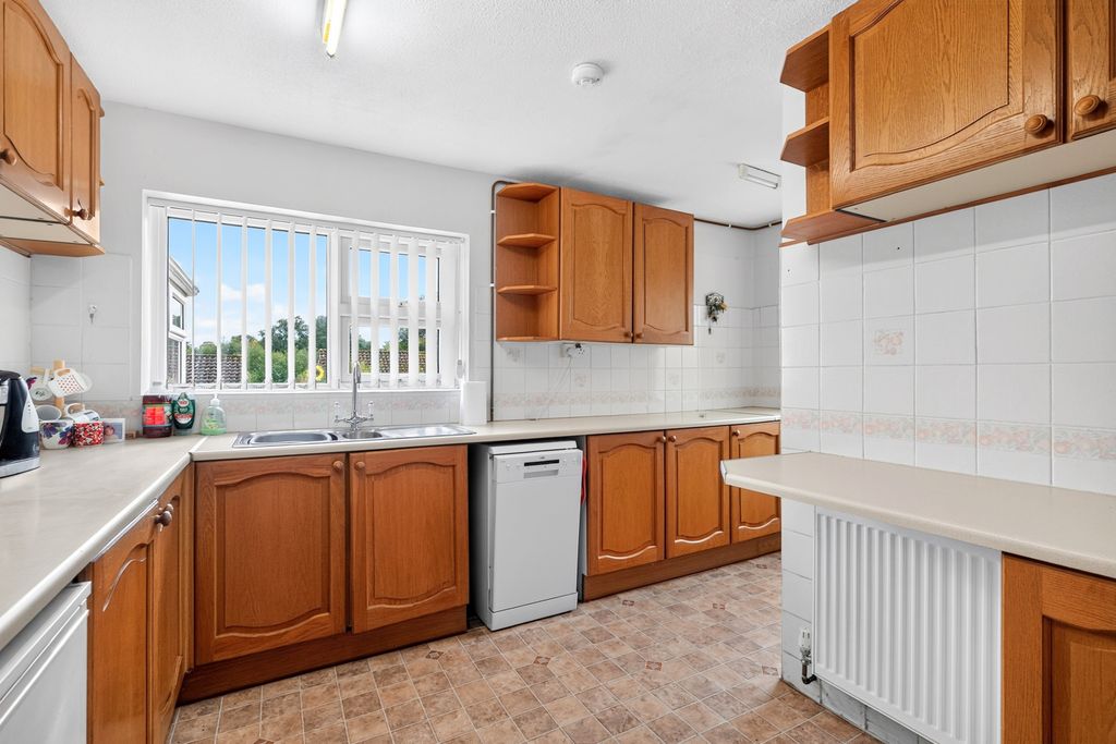 Property photo 3 of 15 Pbox-Img.Jpg