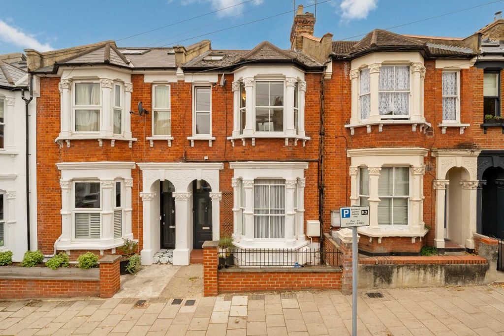 Property photo 1 of 7