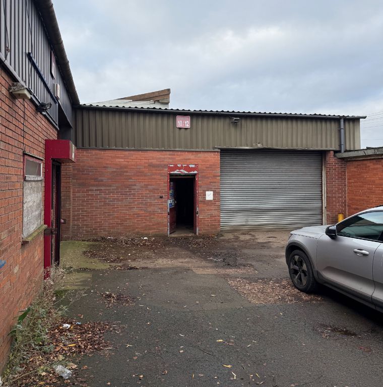 Property photo 1 of 2