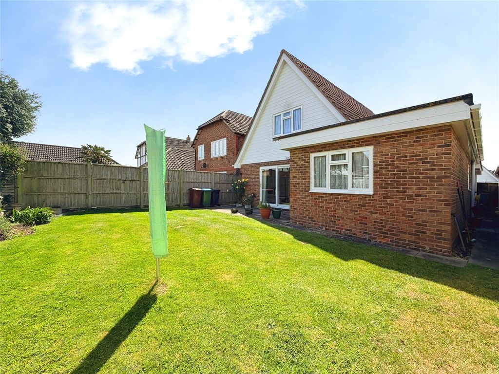 Property photo 3 of 21 Picture No. 38