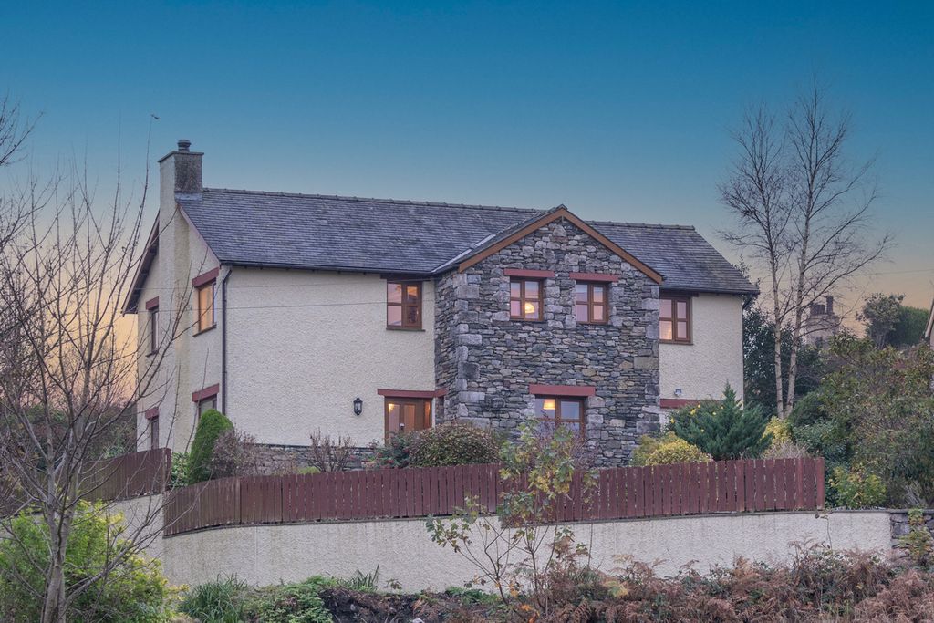 Property photo 1 of 33