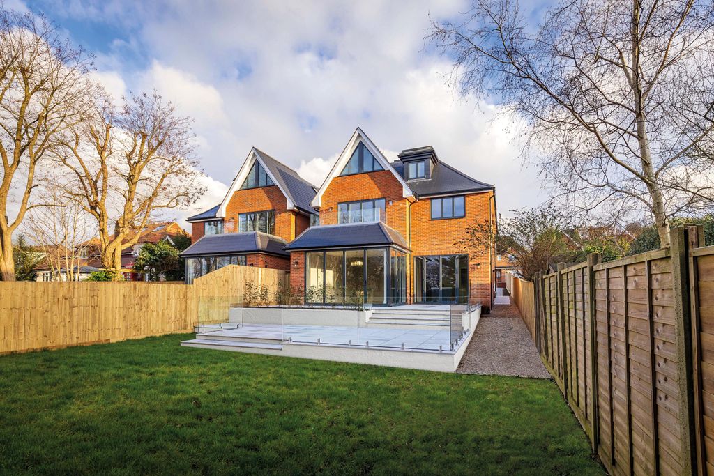 Additional image 10 of 5 bed detached house for saleSt. Omer Road, Guildford, Surrey GU1