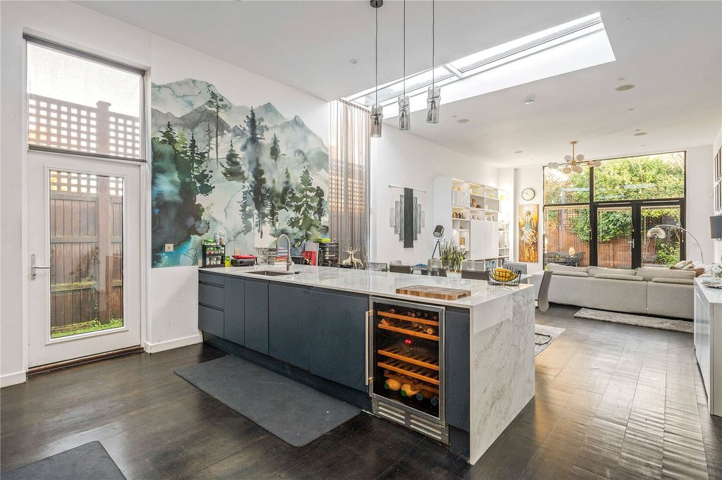 Property photo 1 of 16 Kitchen