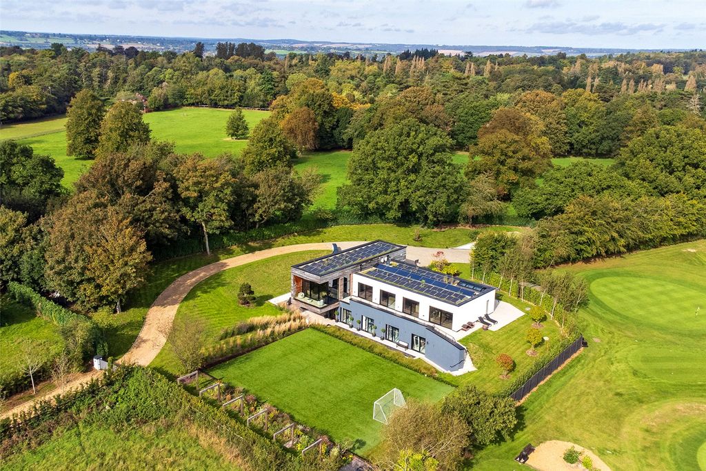 Property photo 2 of 18 Aerial