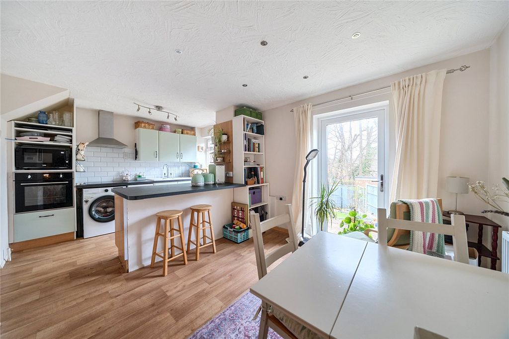 Property photo 2 of 13 Picture No. 19