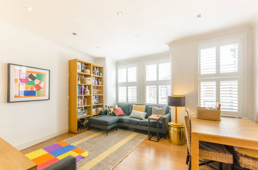 Property photo 2 of 7