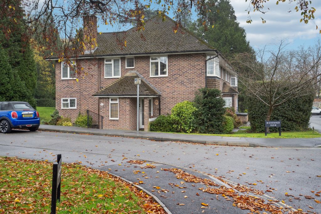 Property photo 1 of 17