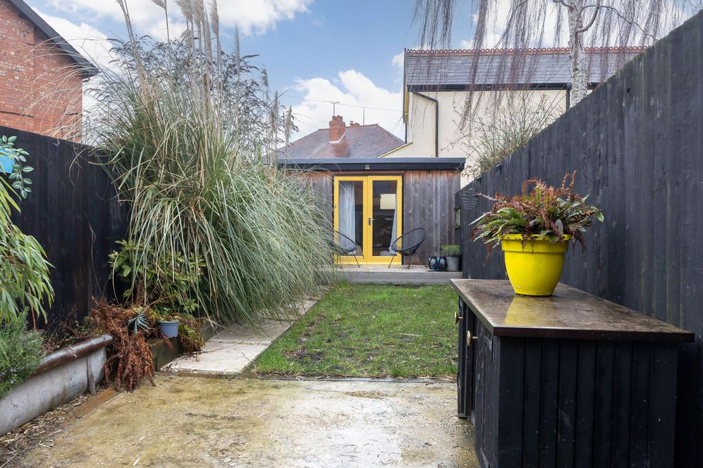 Property photo 3 of 19