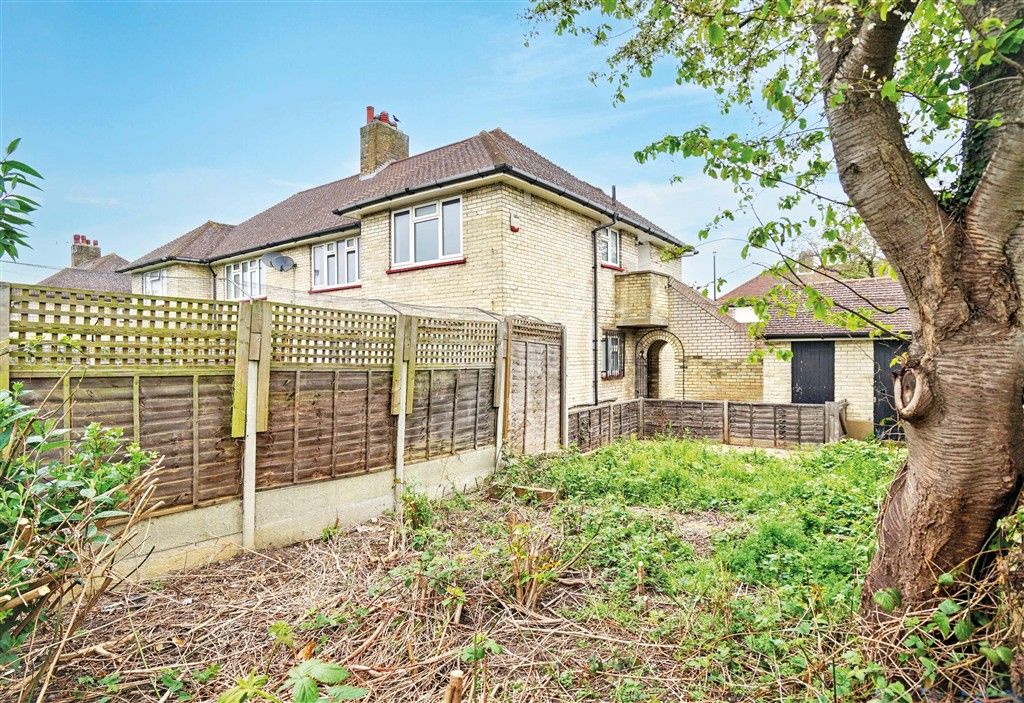 Property photo 1 of 6