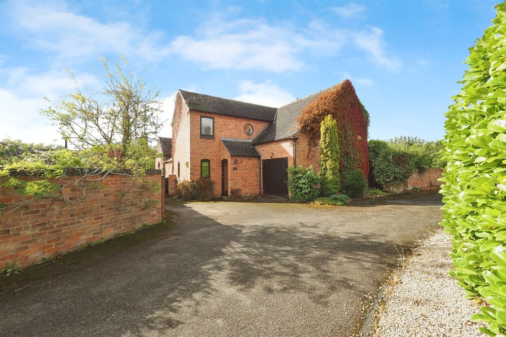 Property photo 1 of 16