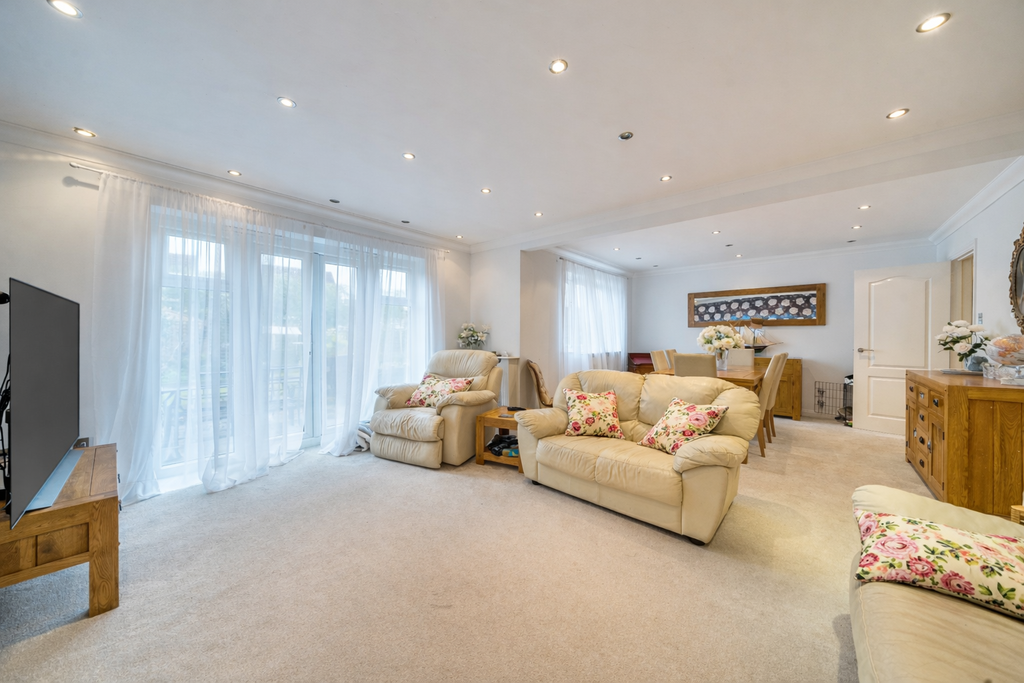 Property photo 3 of 34 2