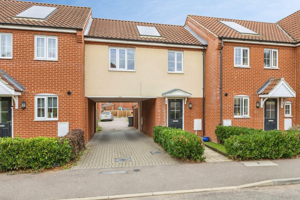 Property photo 1 of 16 Pbox-Img.Jpg