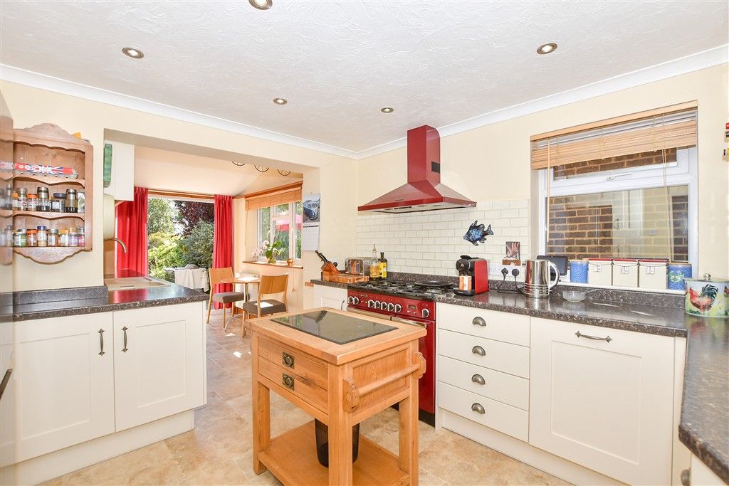 Property photo 3 of 17 Kitchen/ Breakfast Room