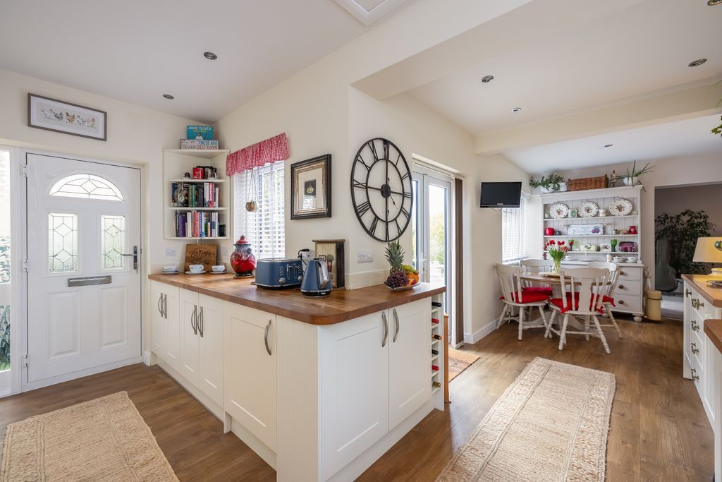 Additional image 4 of 3 bed detached house for saleThe Avenue, Pickering YO18