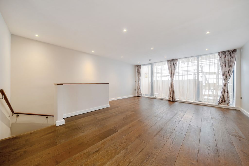 Property photo 2 of 17 1464538-5-6A0B0Db...
