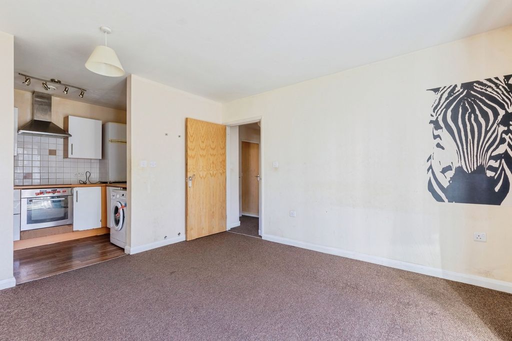 Property photo 3 of 13 Pbox-Img.Jpg