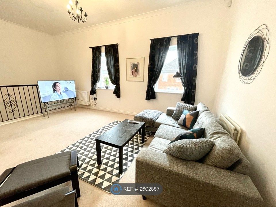 Property photo 3 of 11