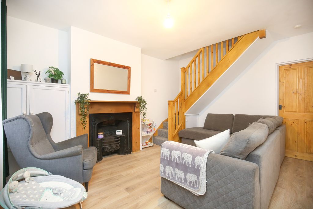 Property photo 2 of 13 Mw-2223----