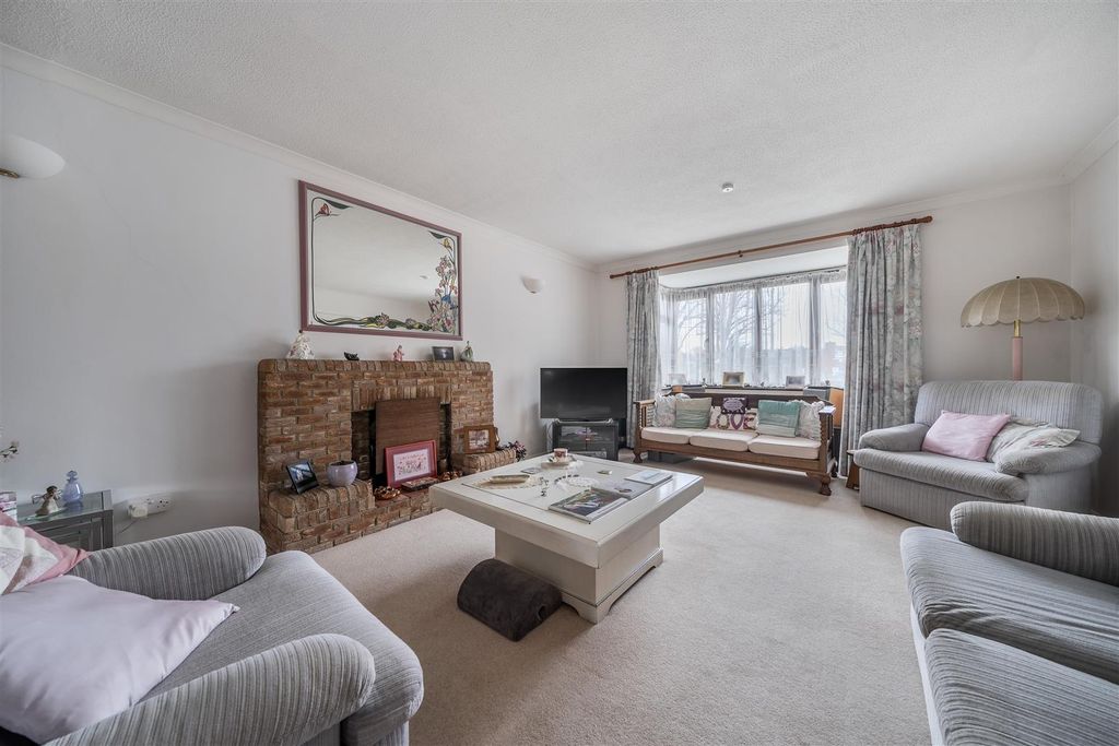 Property photo 3 of 24 1388608-17-693c3Fbcbcd05.Jpg