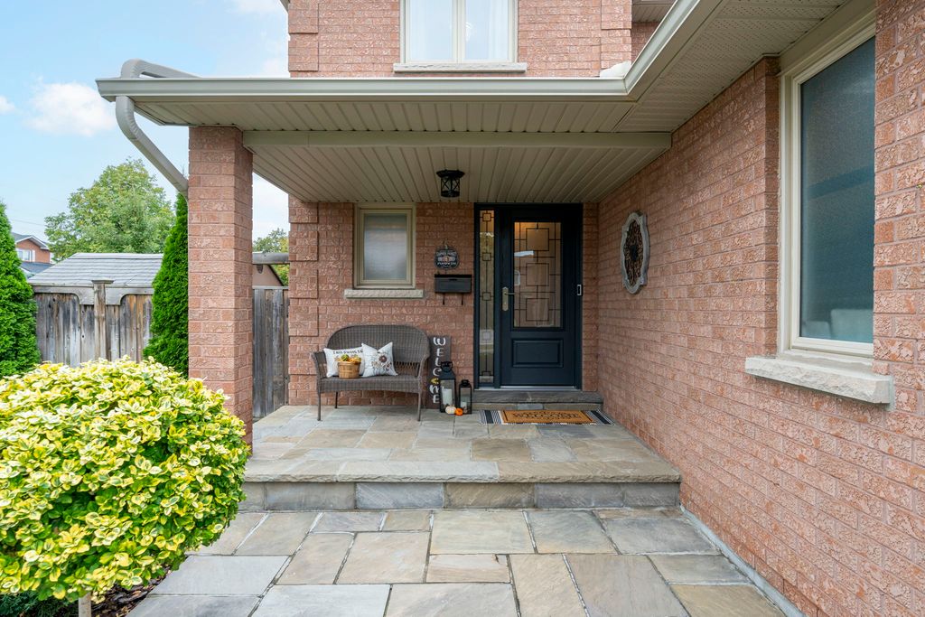 Property photo 3 of 37