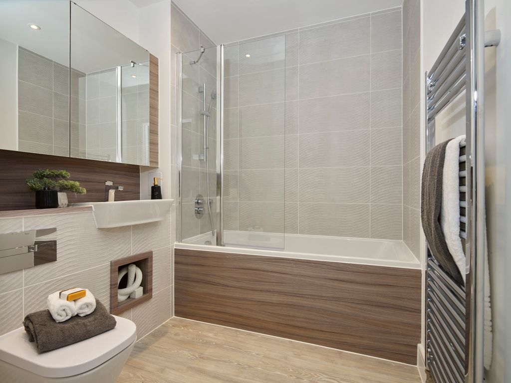 Property photo 2 of 6 242080-12