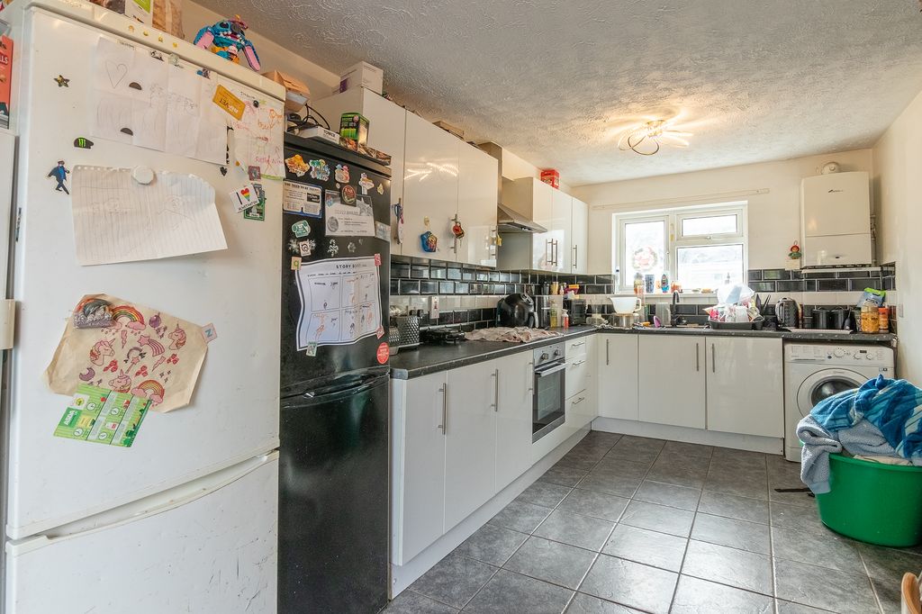 Property photo 2 of 29