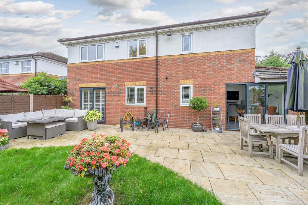 Property photo 2 of 44