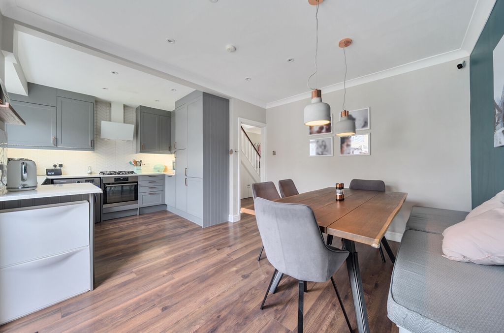 Property photo 3 of 17 Kitchen/Dining