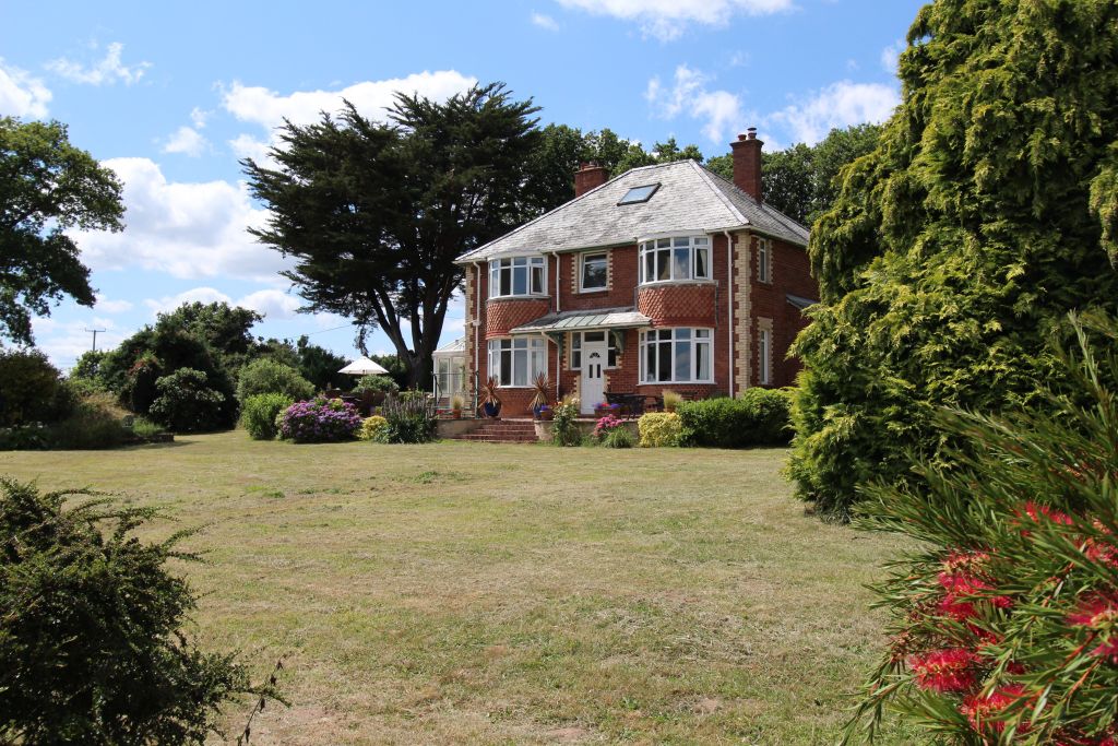Property photo 1 of 34