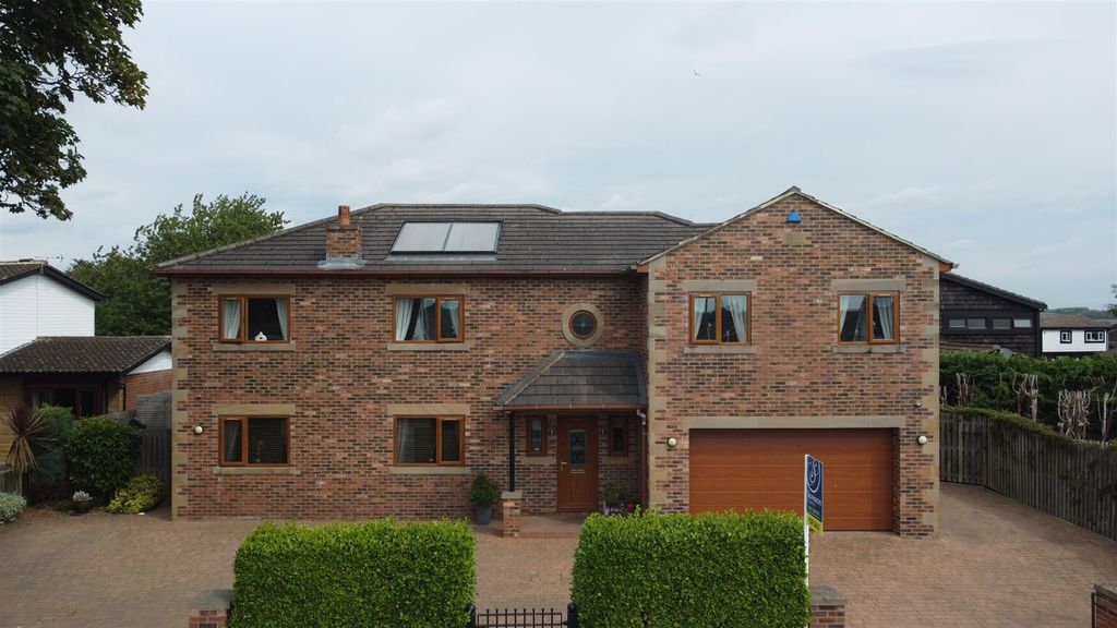Property photo 1 of 53 External