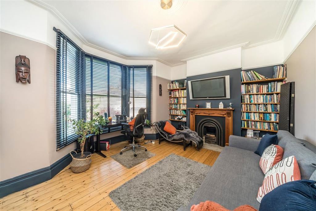 Property photo 2 of 6