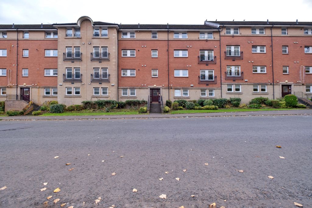 Property photo 1 of 35