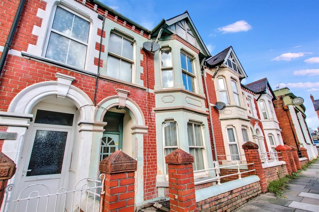 Property photo 1 of 25 Front