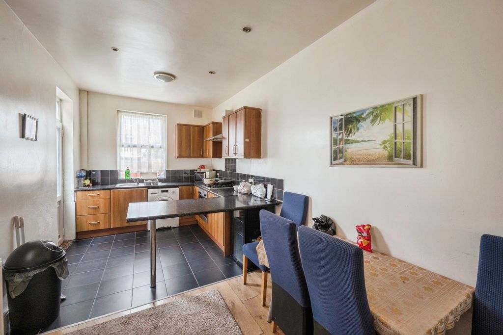 Property photo 2 of 12 Kitchen/Diner