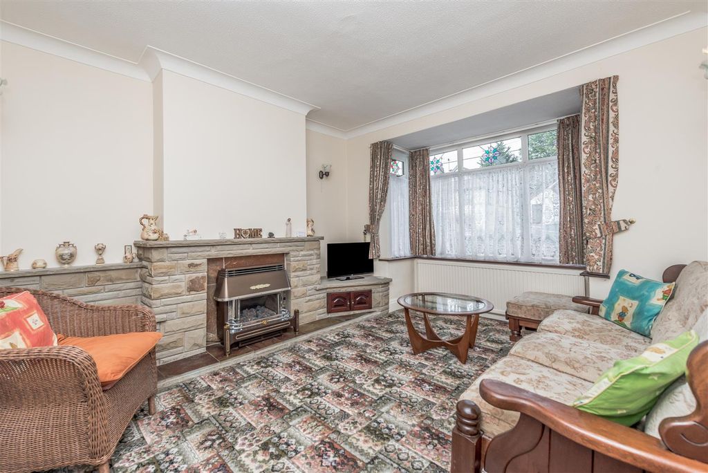 Property photo 2 of 19 Living Room: