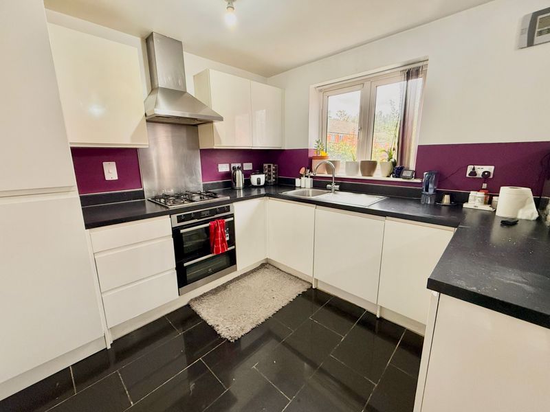 Additional image 8 of 3 bed semi-detached house for saleGuardian Way, Luton LU1